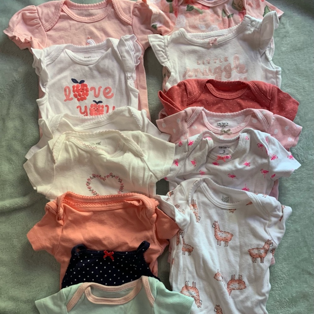 Onesie Lot (12) 0-3 Months